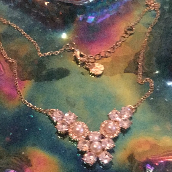 π·NWT Fabulous Rhinestone/ Pearl Necklace Set π· - Picture 7 of 8